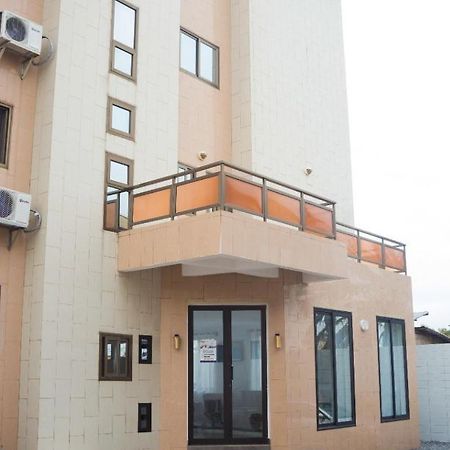 Hotel Marbella Lome Exterior photo